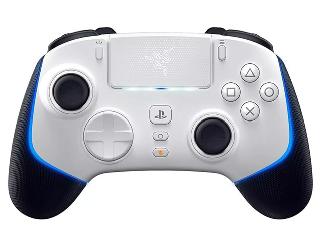 Razer Wolverine V2 - Wired Gaming Controller: White (PS5)